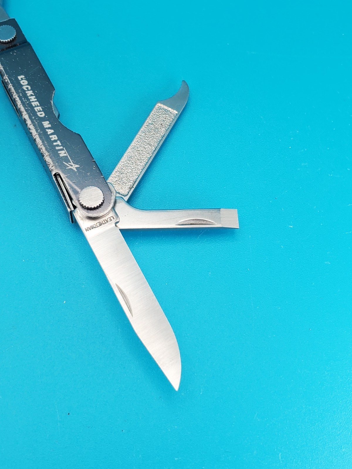 Leatherman Micra Multi-Tool, Knife, Scissors, Key Ring, Gray! *LOCKHEED MARTIN*