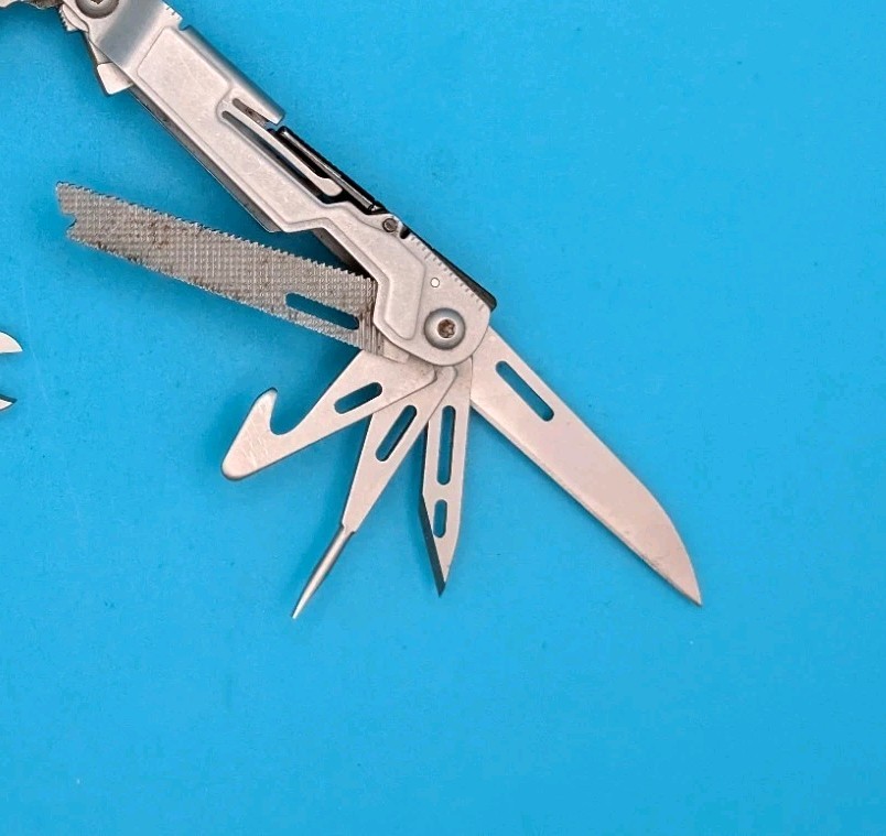 SOG PowerPint Tool Compact Lightweight Silver Multi-Tool!