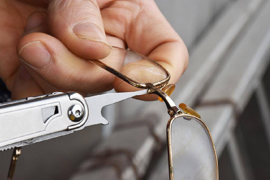 Daicamping DL12 Multi Tool Folding Pocket Knife Sheath Scissors Screw Pliers Can