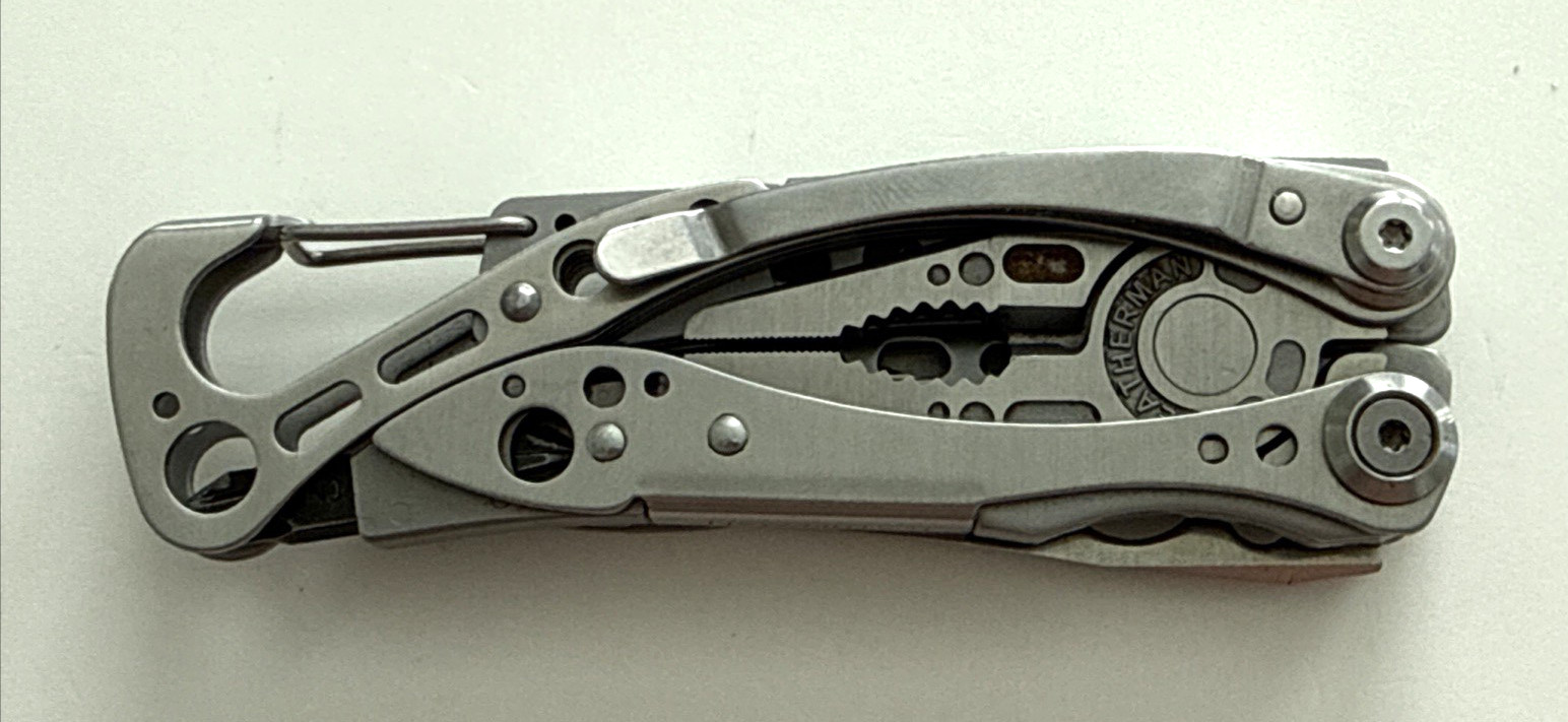 Leatherman Skeletool Multi-Tool USA