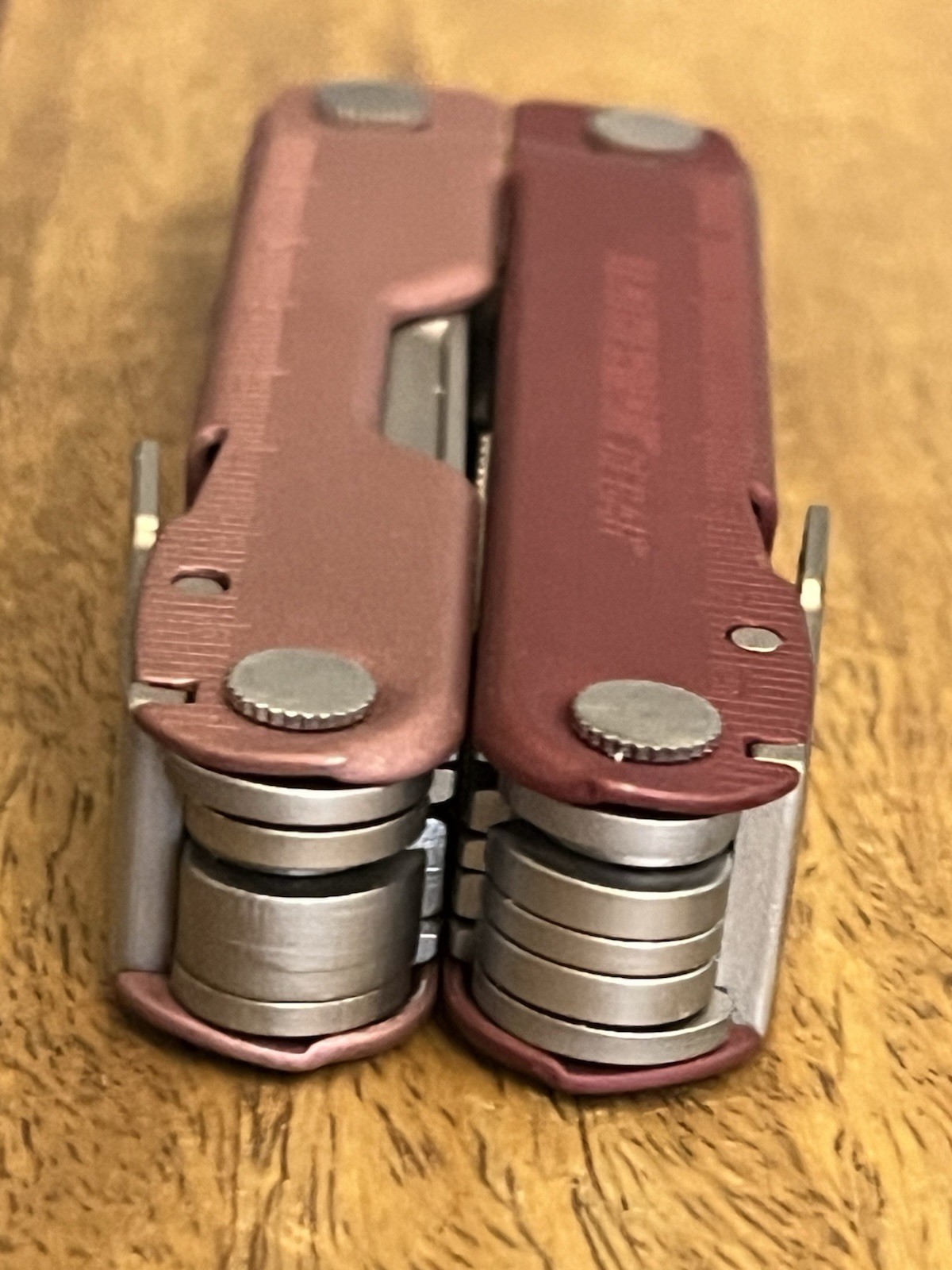 Leatherman Rebar Heathered Cranberry Multi-Tool (17-in-1) SUPER NICE!!! w/Sheath