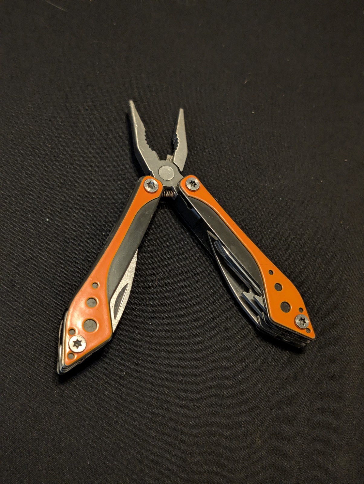 Cabela’s 7-in-1 Stainless Steel Neon Orange Knife Blade and Pliers Set