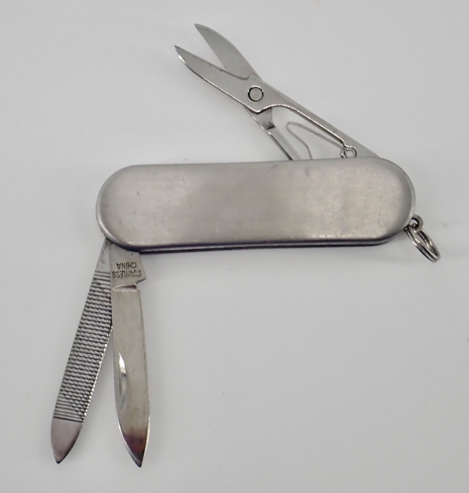 Brookstone Alltrade & Red Asst Set of 3 Pocket Knives Multi Function Tools Light