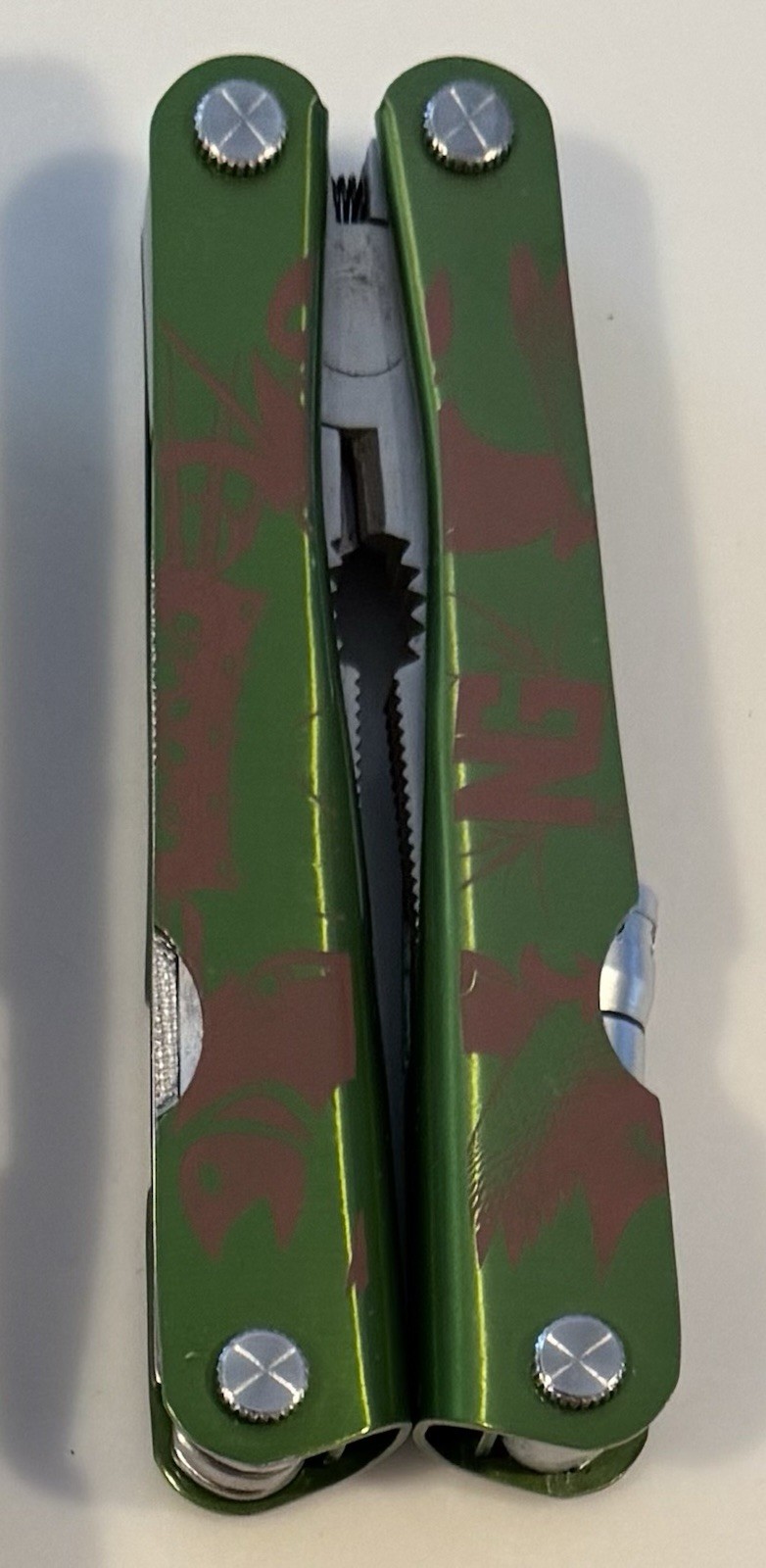 Multitool w/ Pliers Knife Screwdrivers Bottle Opener Saw Ruler Sheath Flashlight