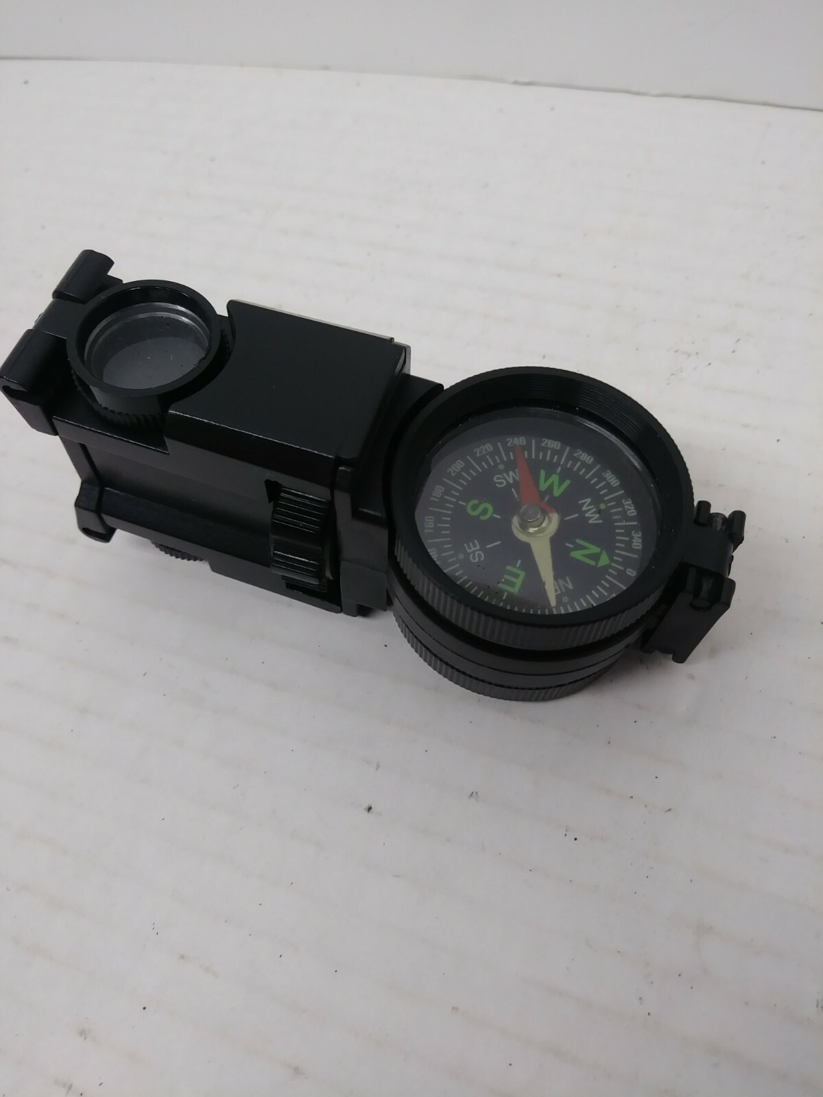 Ultimate Survival Explorer’s Multi-Functional Plastic Tool Compass/Binoculars (H