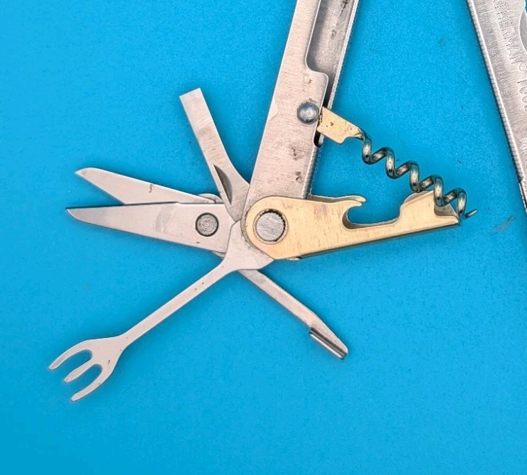 Leatherman Flair Multi-Tool Stainless Knife Pliers USA! With Sheath! 03/00 DATE