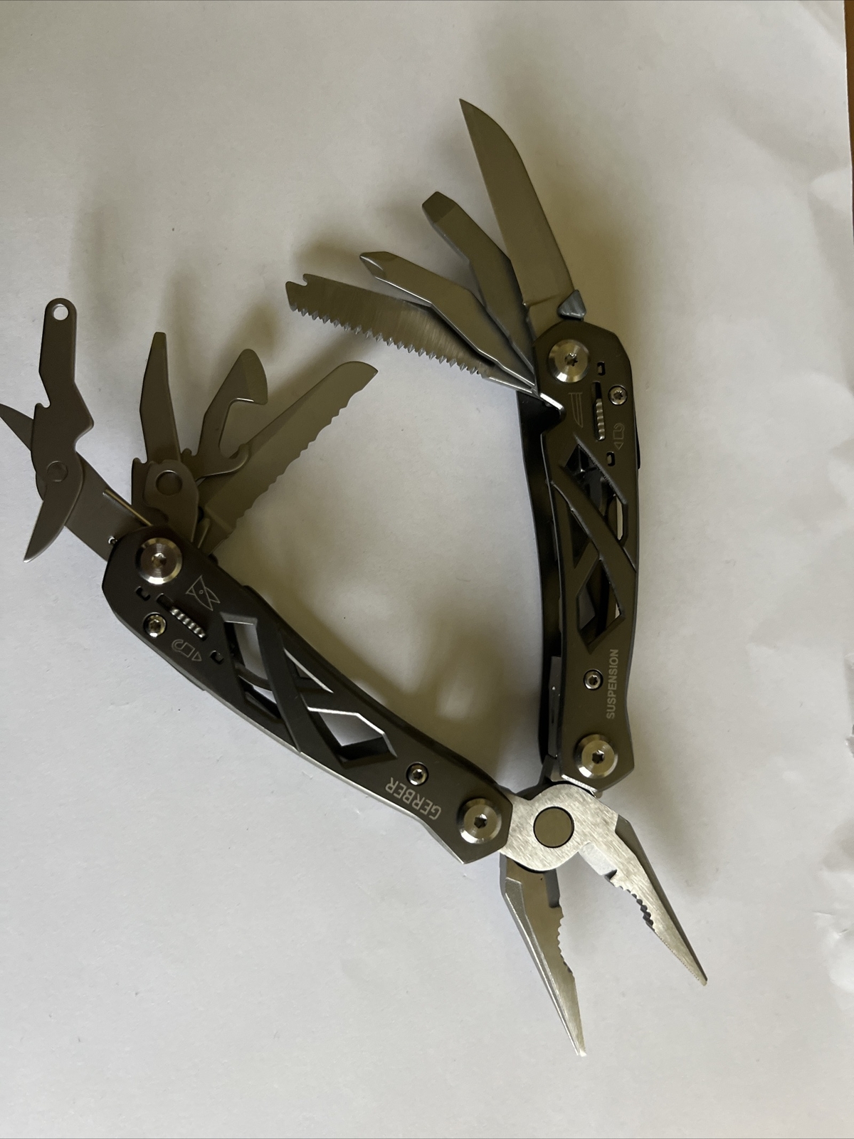 Gerber Suspension Gray Stainless Steel 12 Tool Multi-Tool NO Sheath Used B48