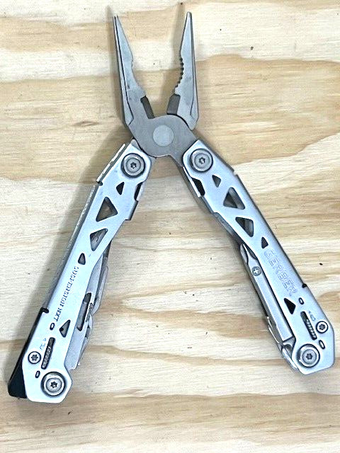 GERBER Suspension NXT Multi-Tool Stainless Steel One Tool BROKEN – See photos