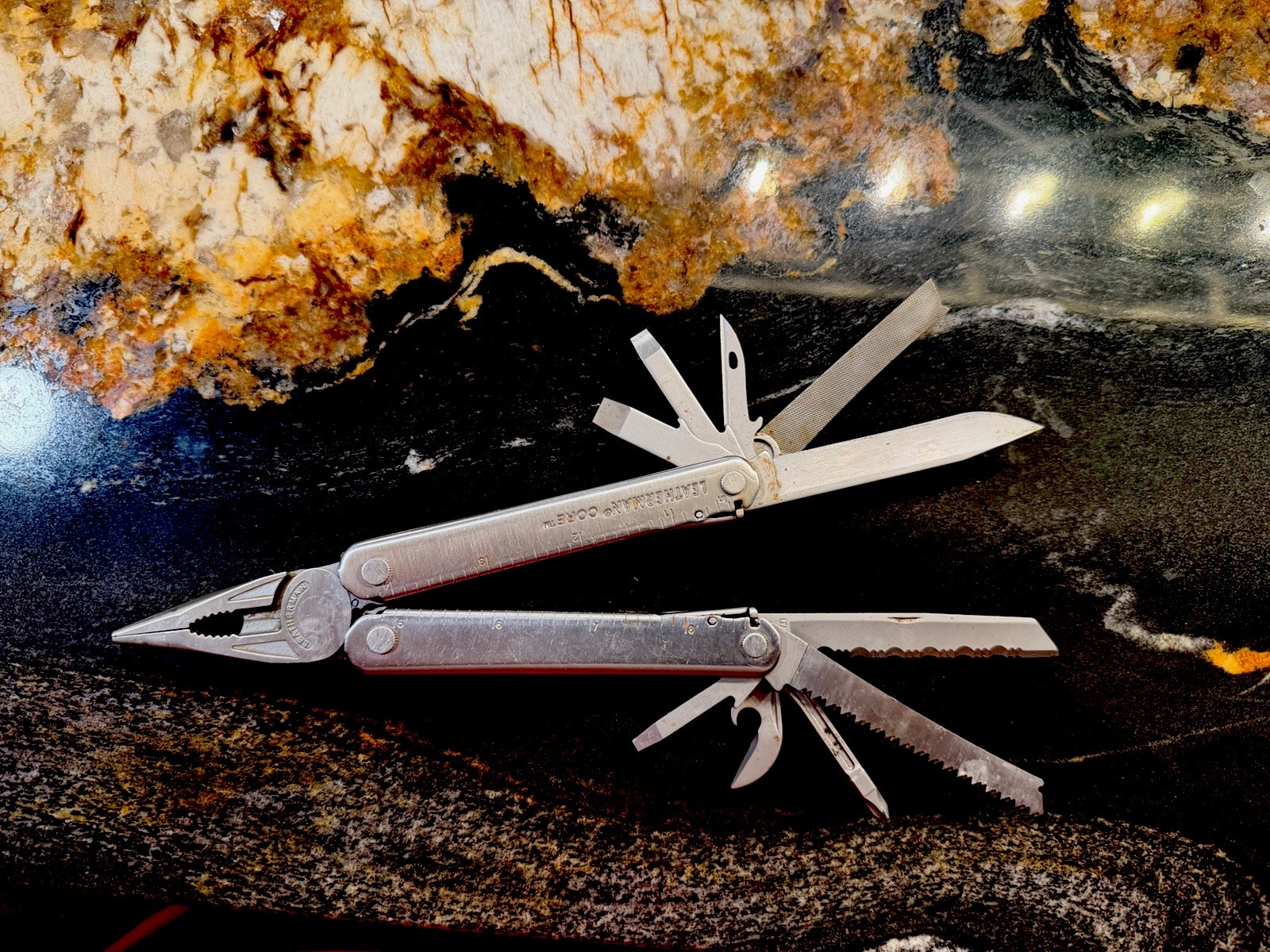 Leatherman Core Multi Tool Stainless Steel With 11 Different Tools – USED
