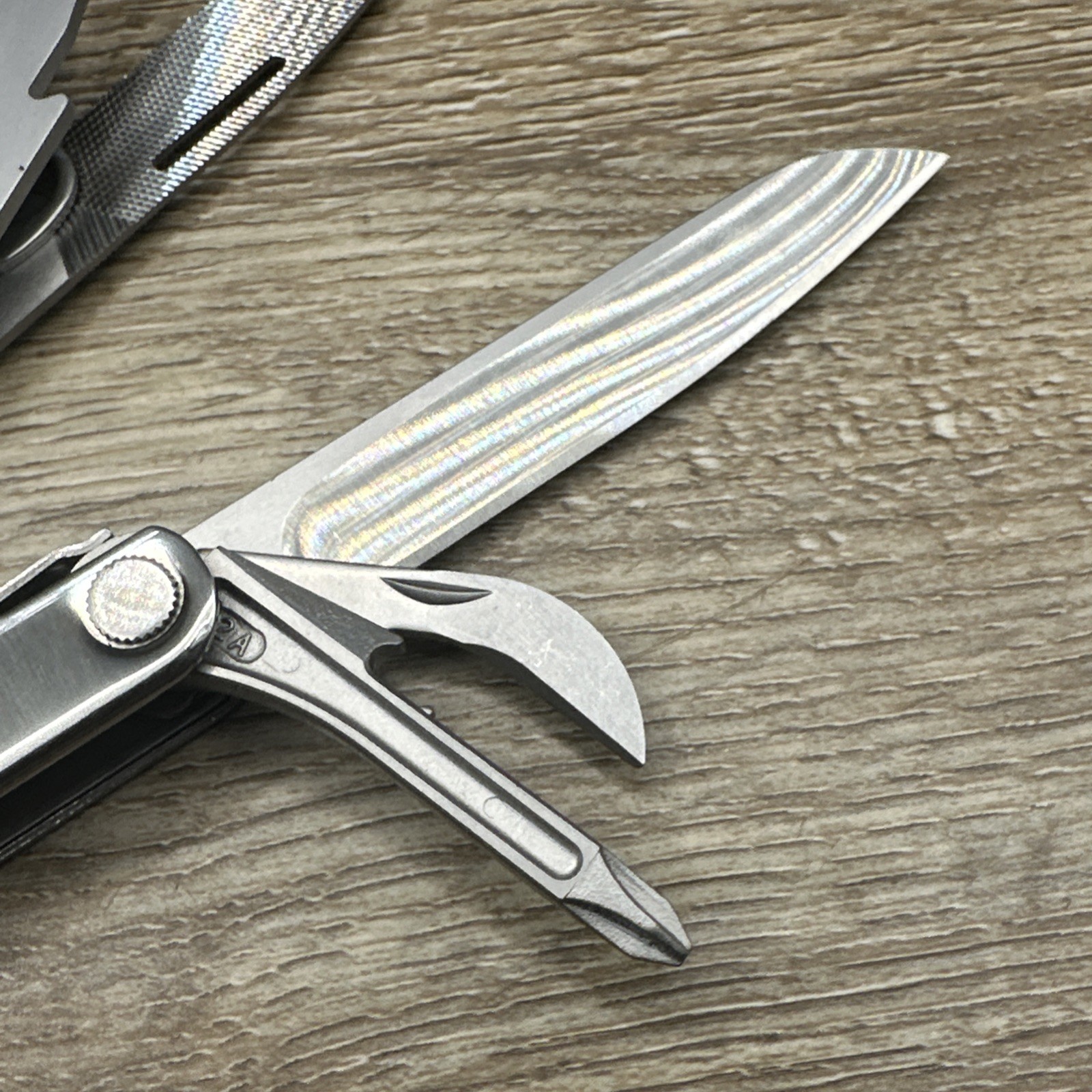 LEATHERMAN Bond Multitool, Stainless Steel Everyday Tool!