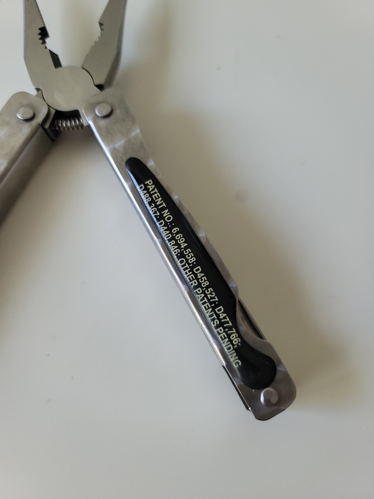 Sheffield No. 1200E Fishing Multi Tool Fish Scaler Needlenose Pliers Wire Cutter