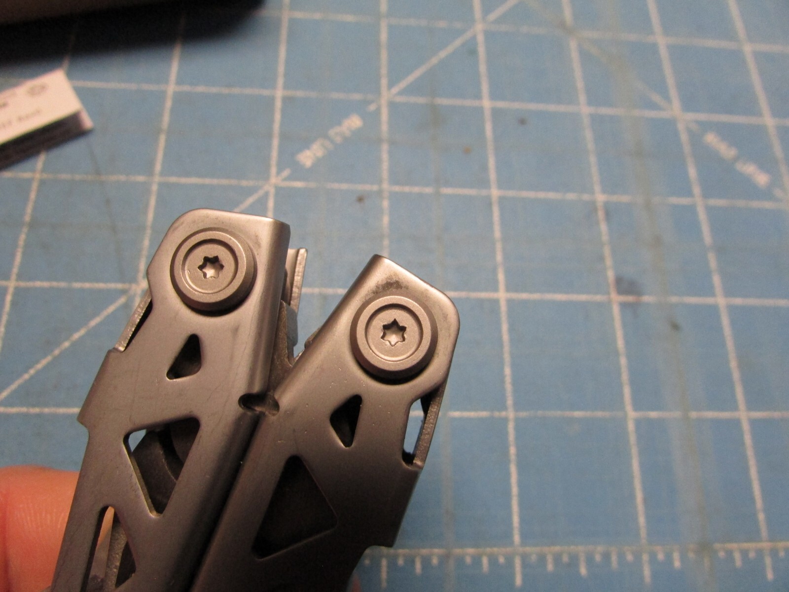 gerber suspension NXT multi-tool pliers free shipping