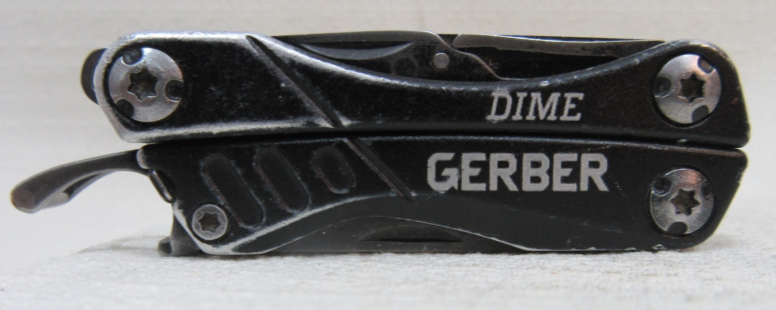 Black Gerber Dime Mini Multi-Tool, Knife- Pliers-Scissors