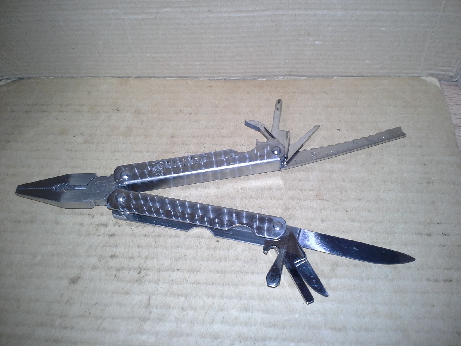Sheffield Stainless multi tool Made in China Working , VGC