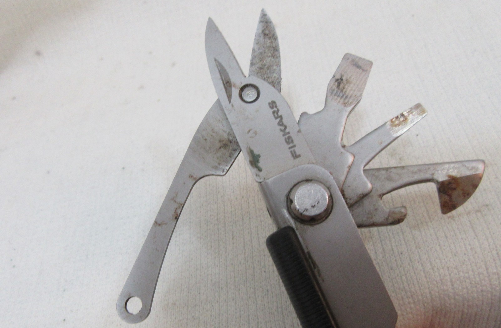 Gerber MP400 Compact Sport Multi-Tool – Silver