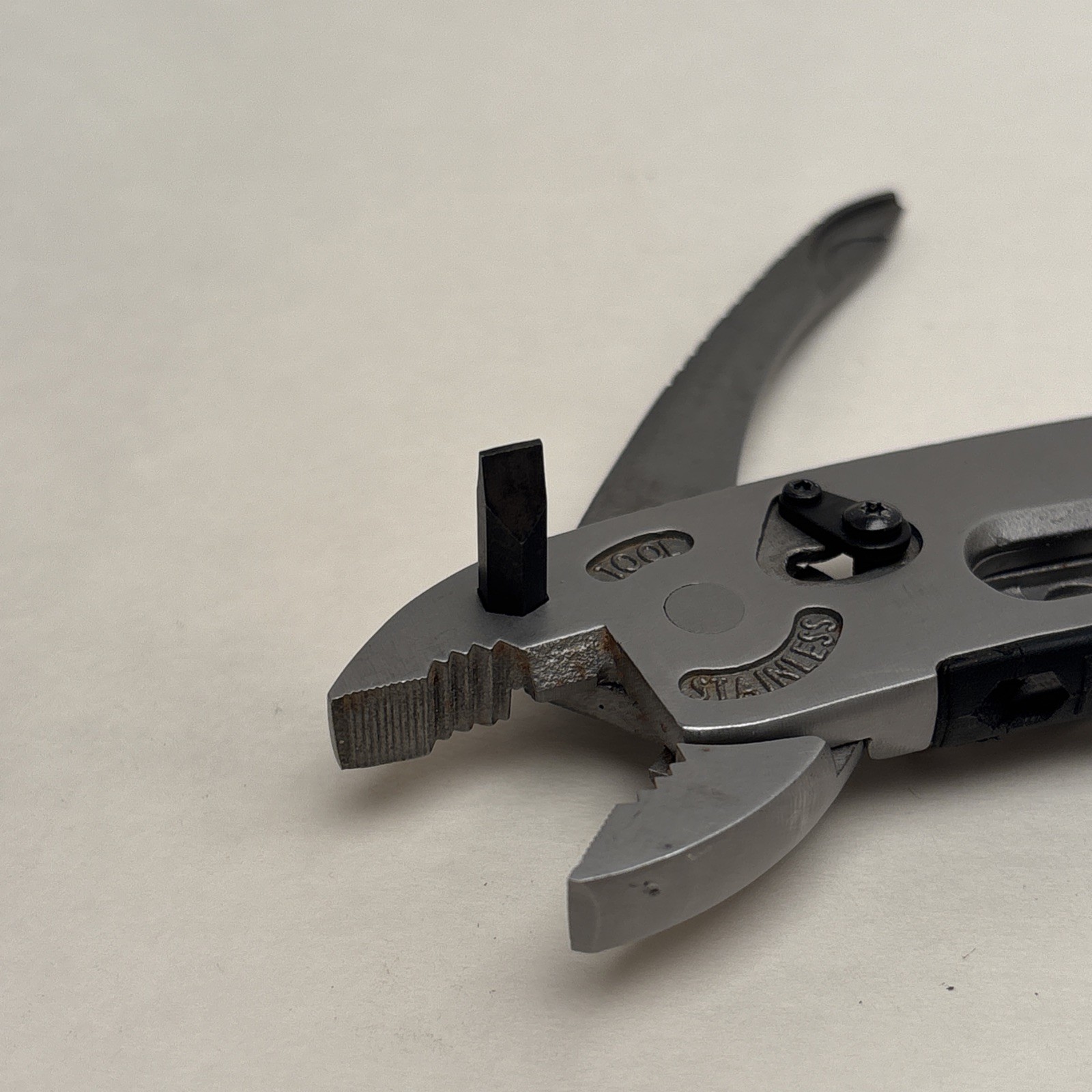 ABKT Multi Tool Set Adjustable Wrench Screwdriver Pliers Knife Survival Gear