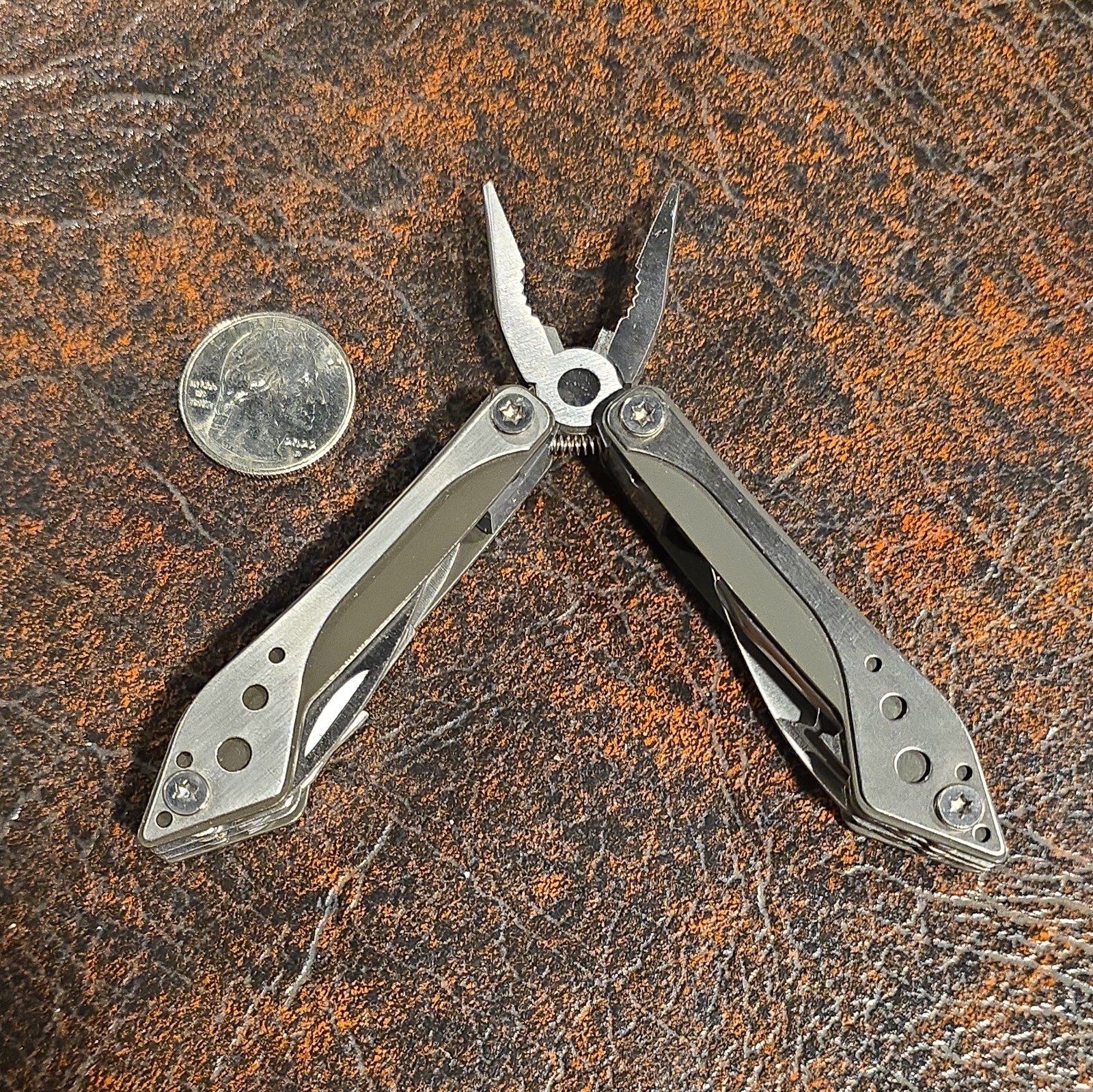 Cabela’s Multi-Tool 7 in 1 Stainless Steel Metallic Grey Knife Blade, Plier