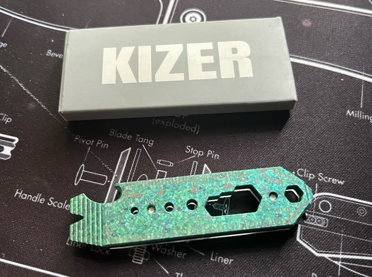 Kizer Pac-Bar Pry Tool Crystallized Titanium 2.79” T122A16 Acrylic Inlay NEW EDC