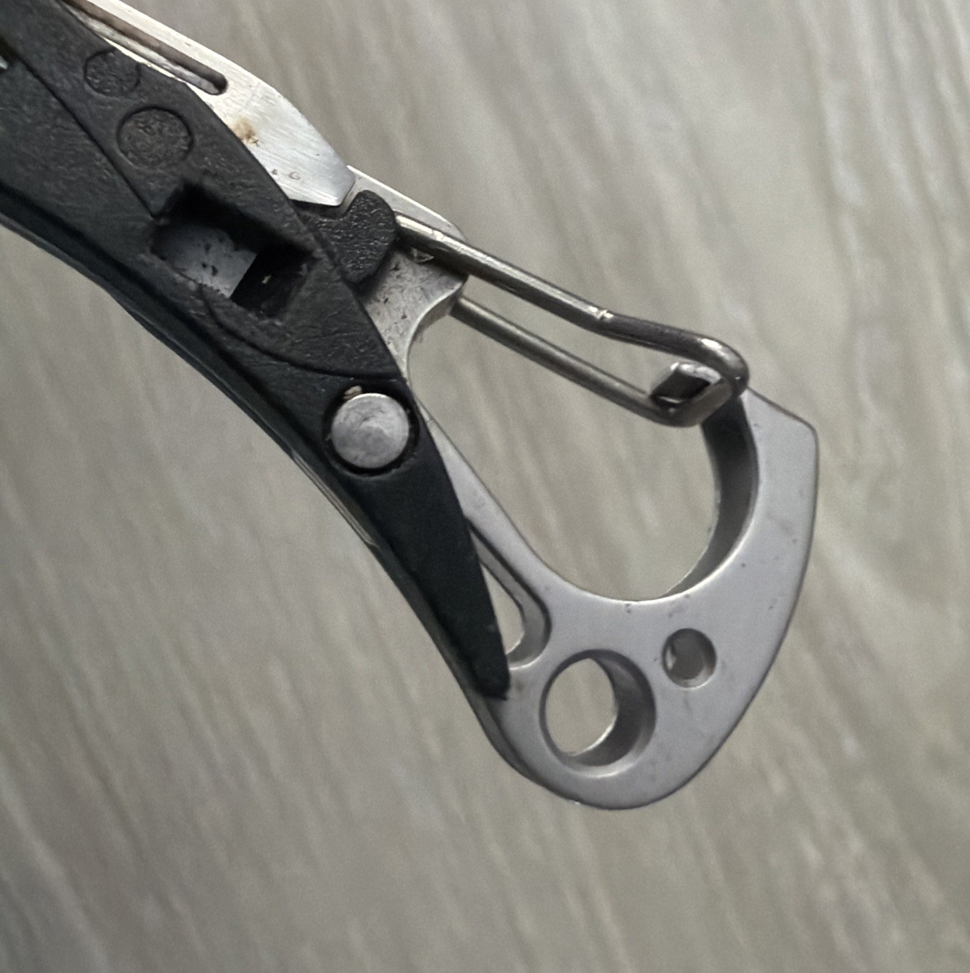 Leatherman STYLE CS Multi Tool Knife File Scissor, Tweezer, Carabiner