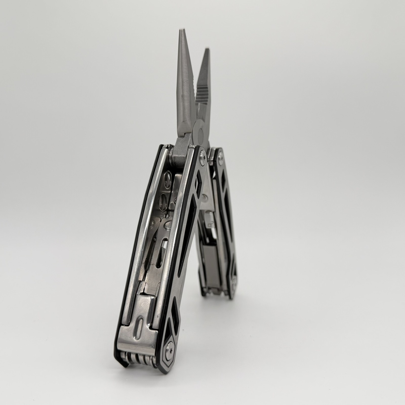 Wetols 21-in-1 Multi-Tool Heavy Duty Stainless Steel Pliers EDC – Tool Only