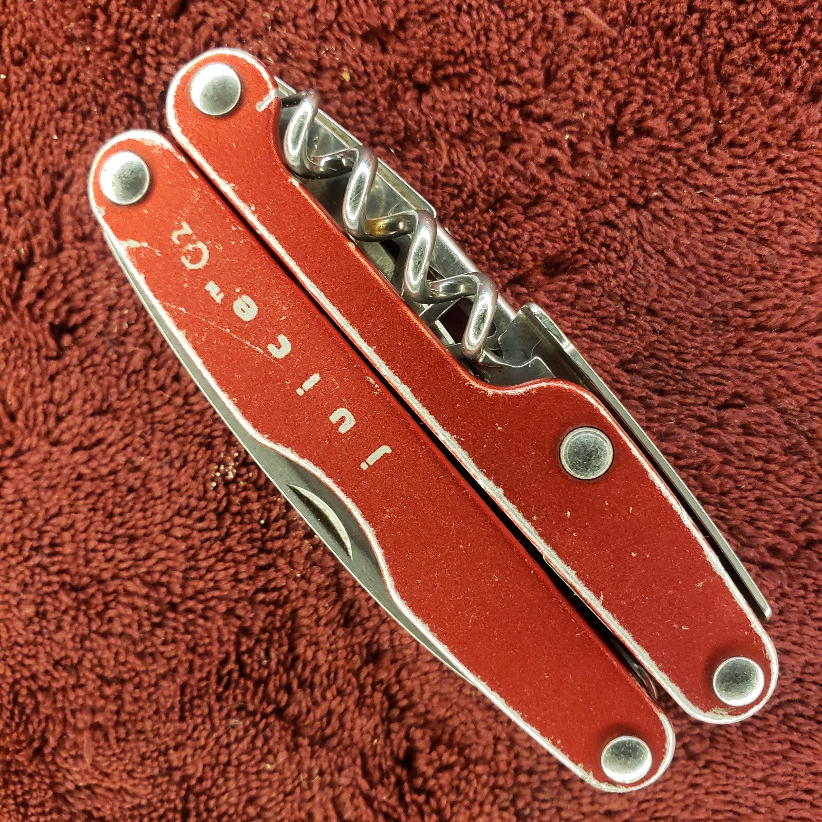 🔪🔪 Leatherman Juice C2 Red Multi-tool read