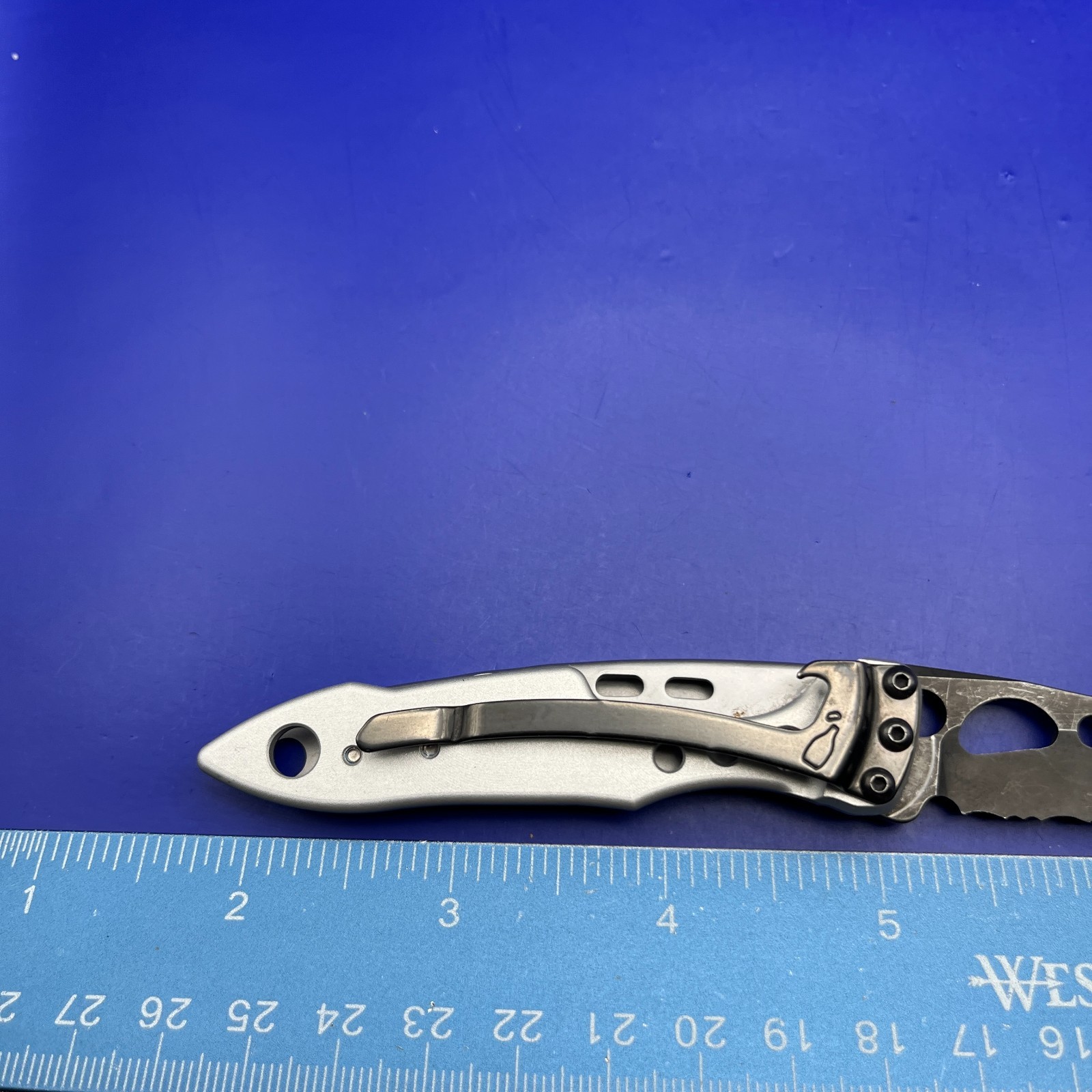 Leatherman Skeletool KBX Pocket Knife