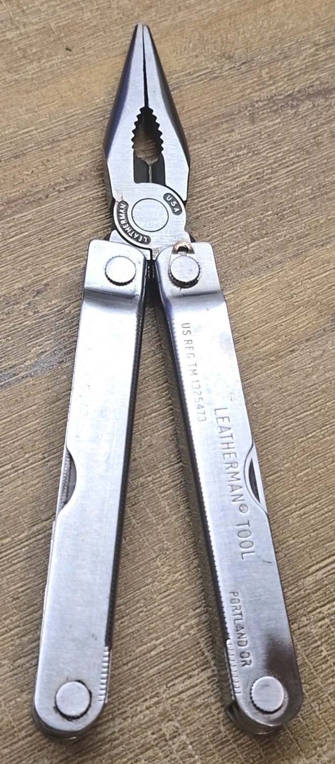 EUC Leatherman Multi Tool With Leather Case VTG Original 1993 USA #1325473