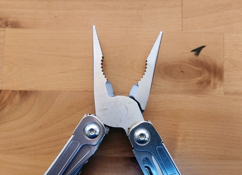 Leatherman Wingman Multi Tool Scissors Knife Pliers Screwdrivers Blade – QTY 1