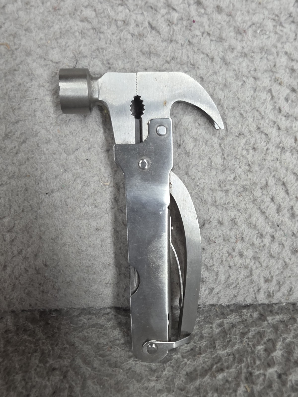 Multitool With Hammer, Wirecutters, Saw, Pocket Knife, Screwdriver & Scissors