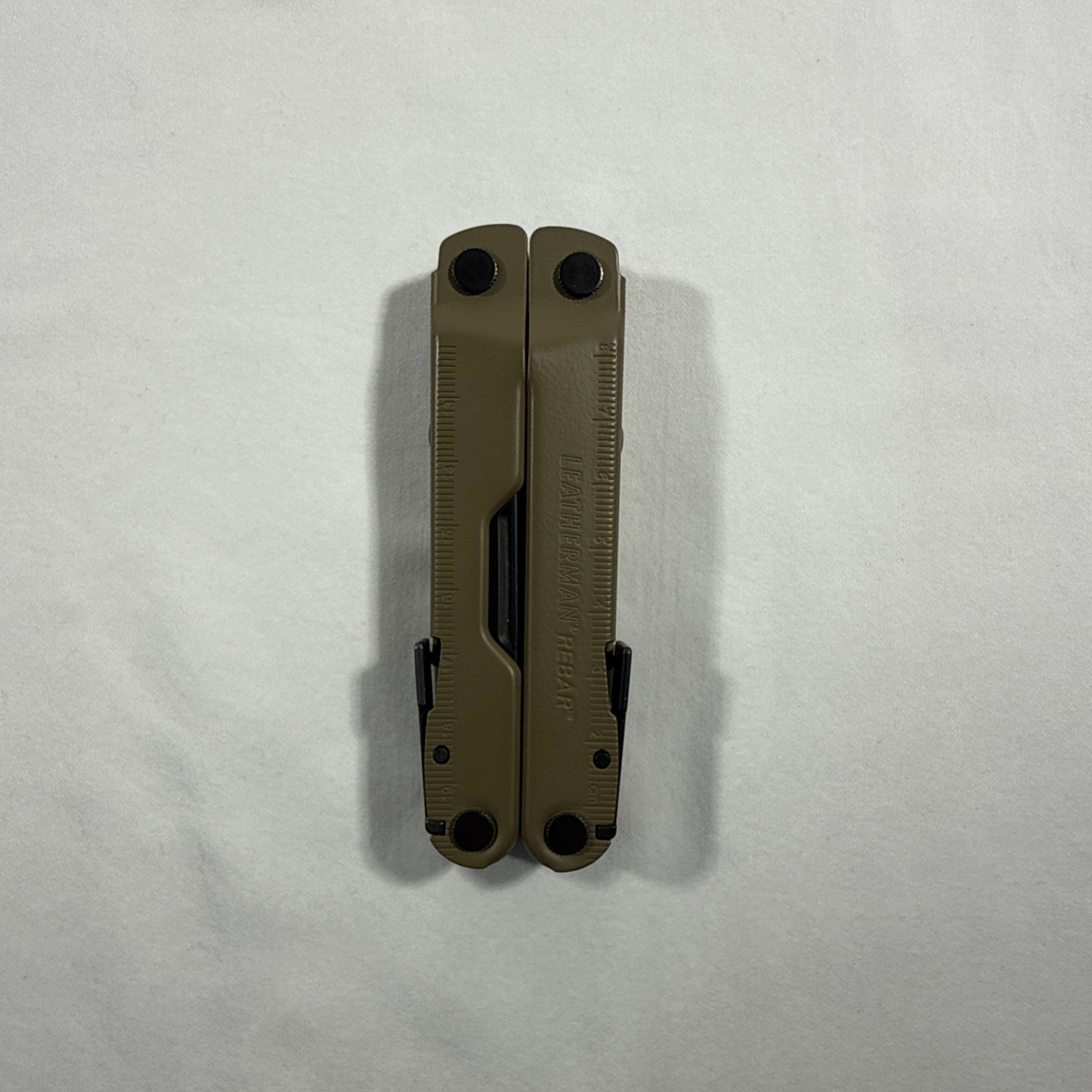 Leatherman Rebar Multi Tool ‘Jehova Es Tu Defensa’ W/ Carrying Case