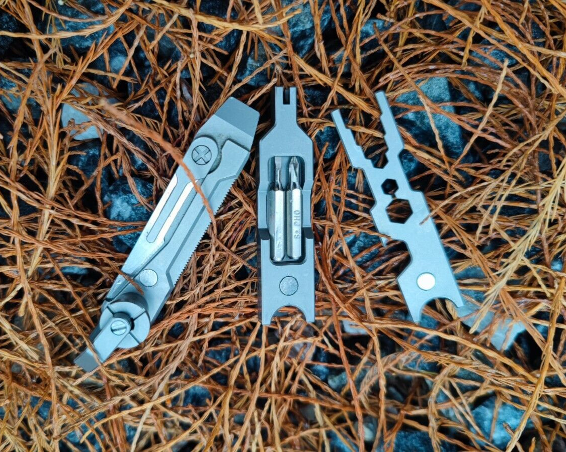 JOAT- EDC Gr5 Titanium Multi-Tool Hax Wrench Knife Screwdriver Bit Keychain