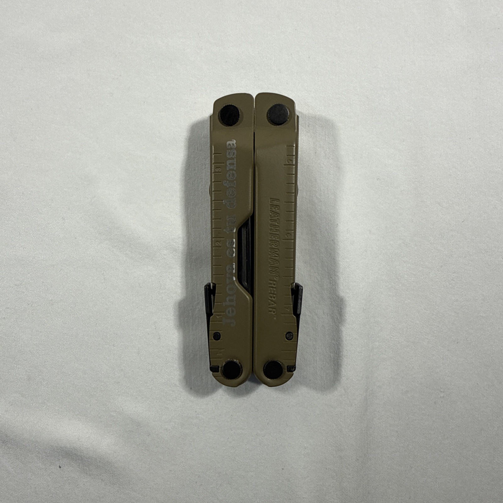 Leatherman Rebar Multi Tool ‘Jehova Es Tu Defensa’ W/ Carrying Case