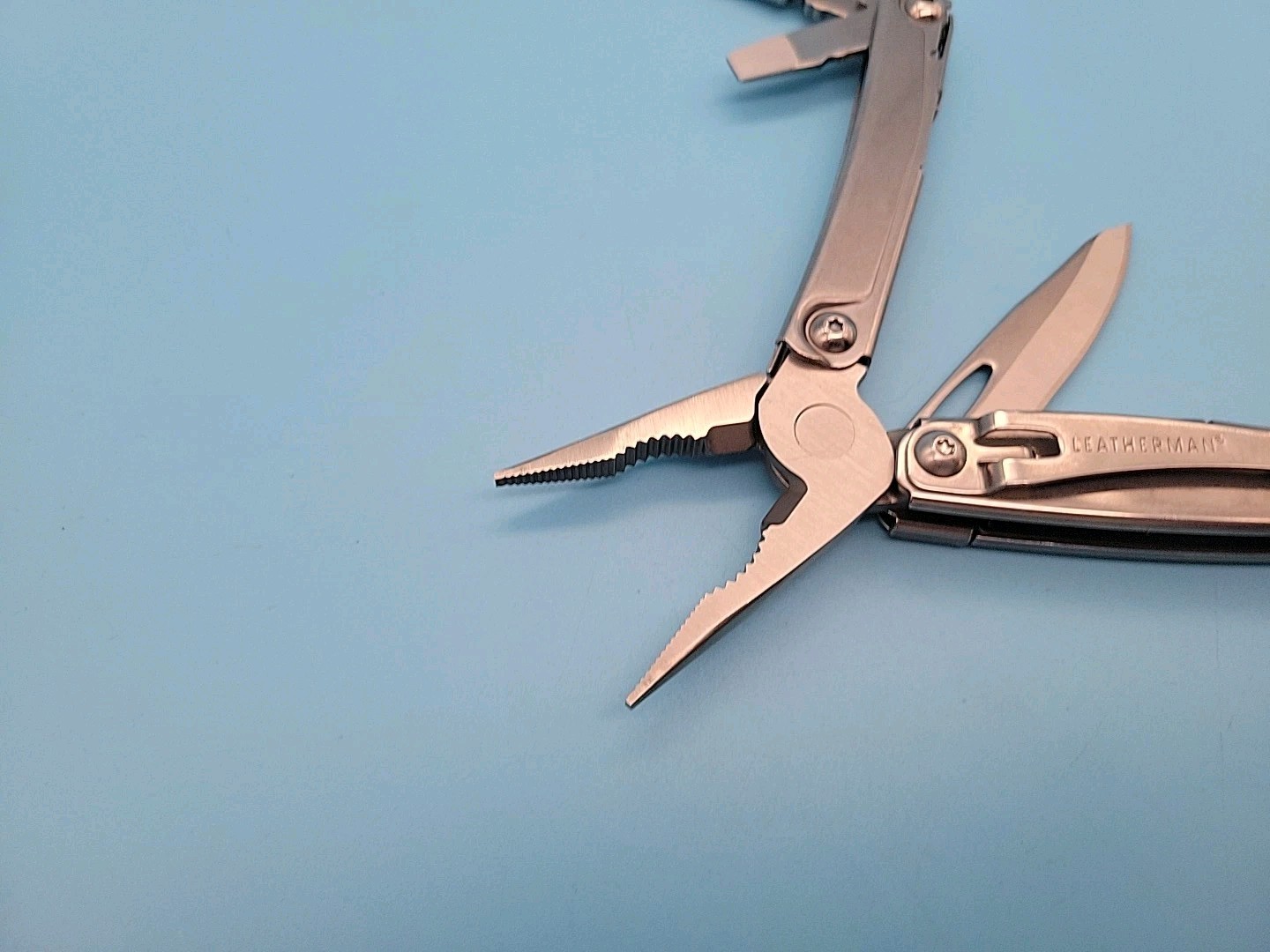 Leatherman Bolster Multi-Tool – Pliers, Knife, File, Screwdrivers, Bottle Opener