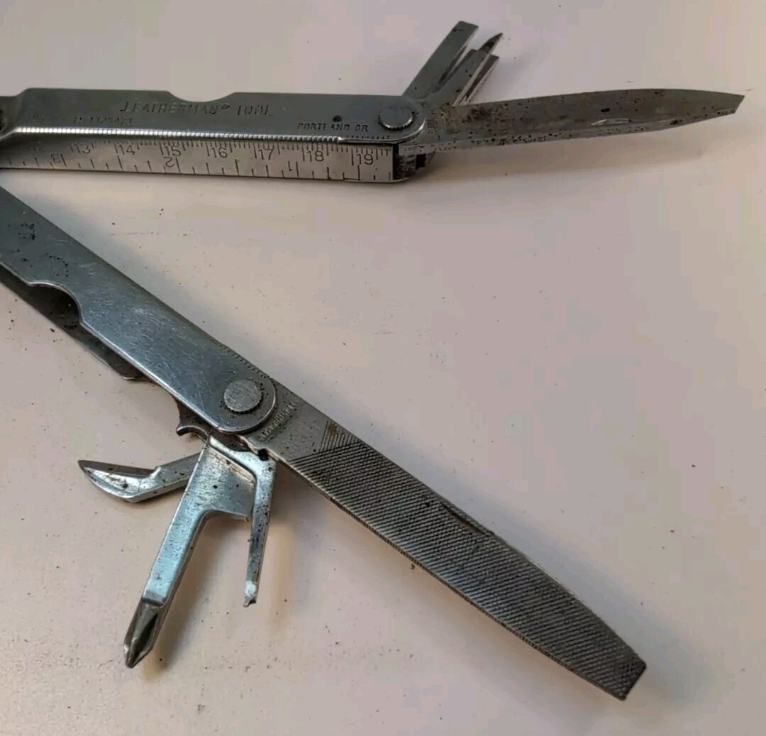 NICE Original Leatherman Tool US REG TM 1325473 Multi-Tools Portland OR Vintage