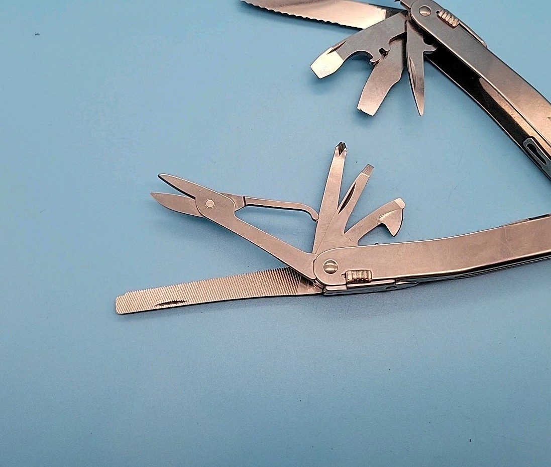 Victorinox SwissTool Spirit XC Butter Blade Multi-Tool w/ Sheath – Discontinued