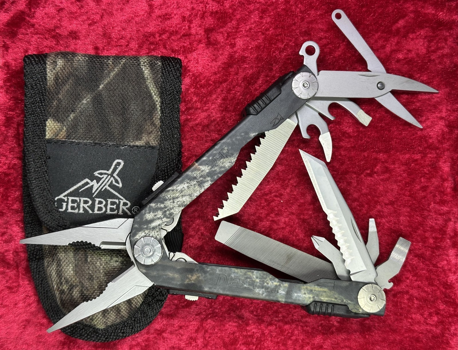 Gerber Diesel Mossy Oak Camo Multi-Plier NeedleNose w/Sheath Ultra-Rare (599)