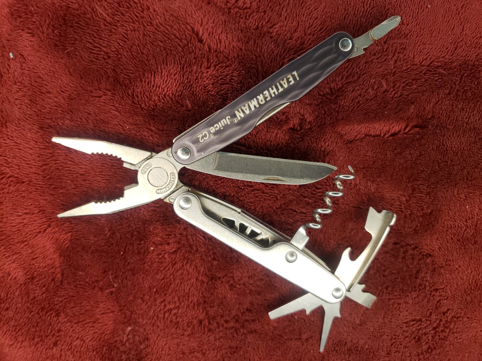 Leatherman Juice C2 Gray Multi-tool NE Carpenters print