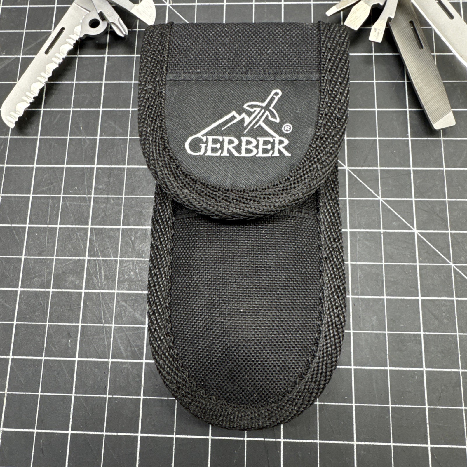 Gerber USA MP 600 Multi-Plier Nice Condition MultiTool Multiplier W/ Sheath B