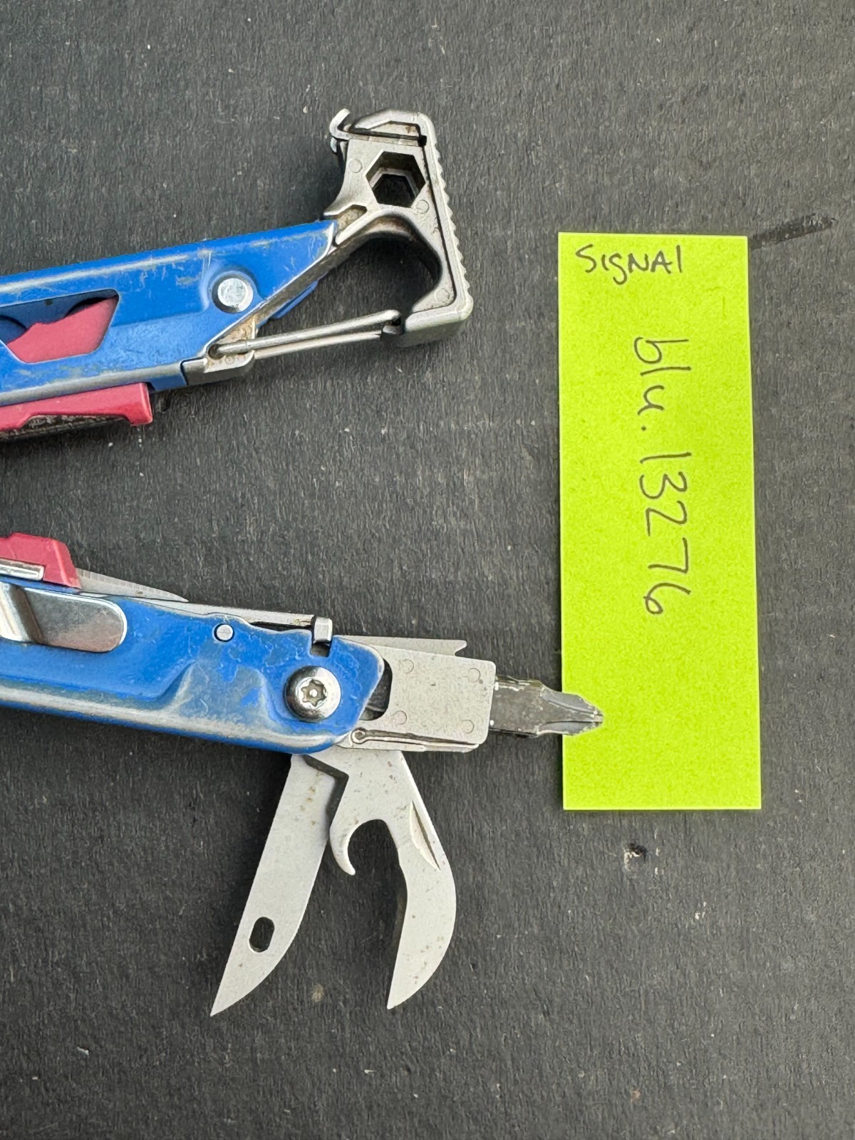 Leatherman Signal Multi-Tool Stainless – Various Colors