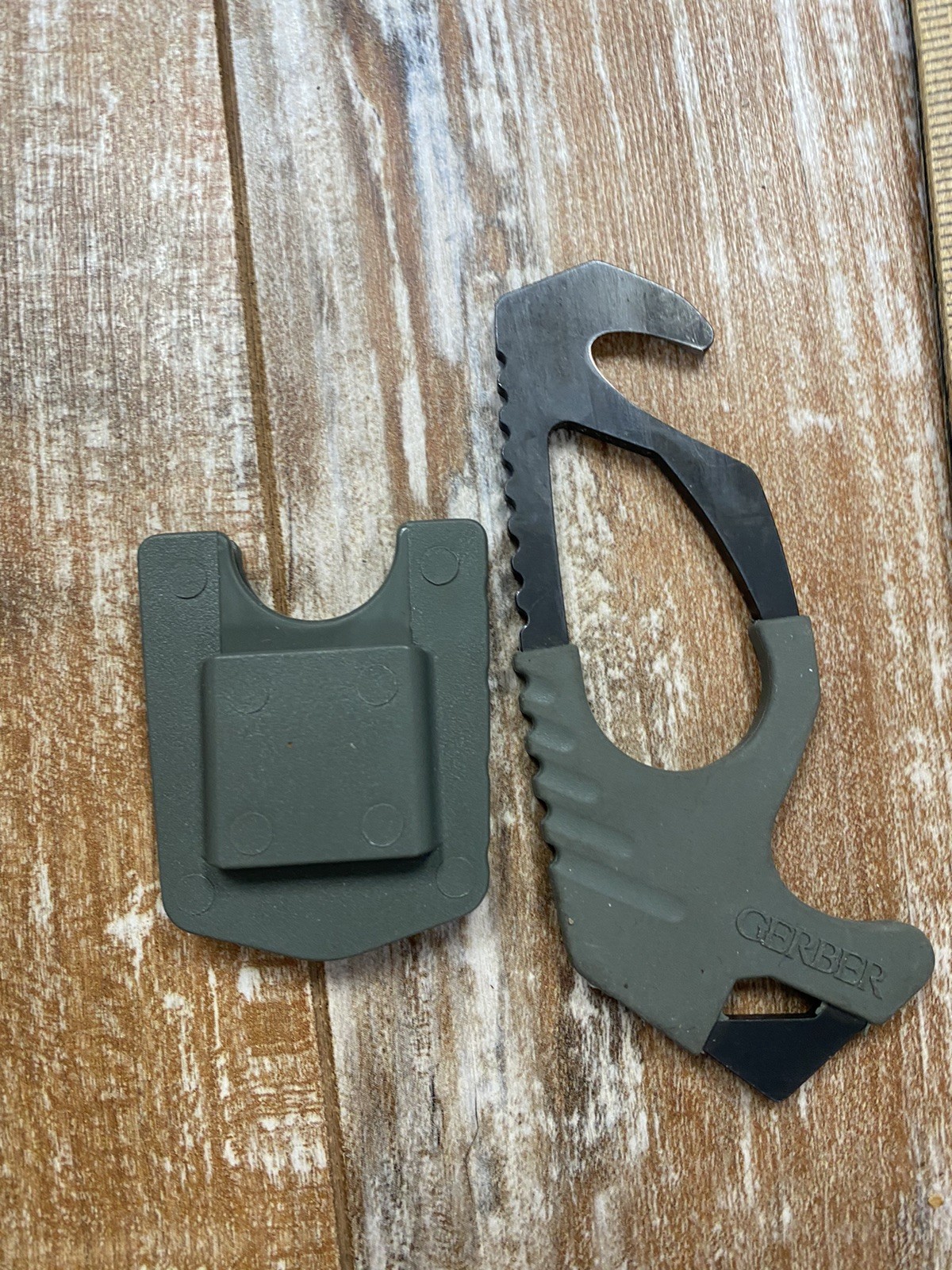 Gerber Sage Green Seat Belt Strap Cutter Rescue Tool