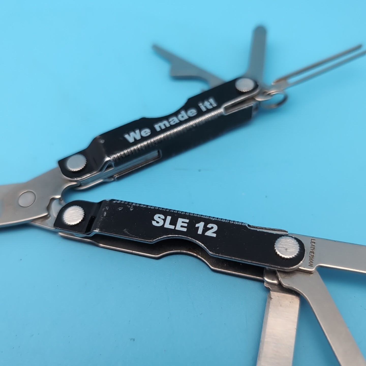 Leatherman MICRA Multi-Tool Black Scissors Knives Tweezers MORE Q66