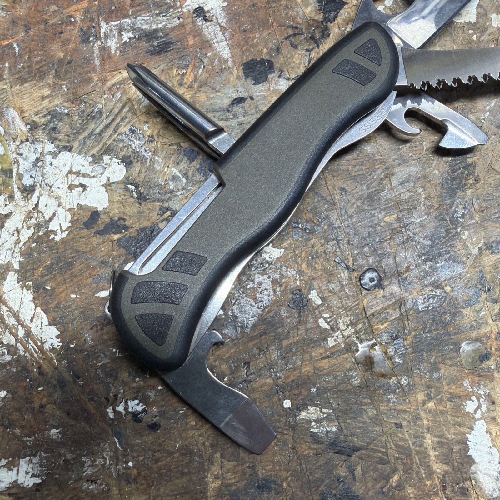 Victorinox German Army Knife GAK One Hand Trekker Multitool