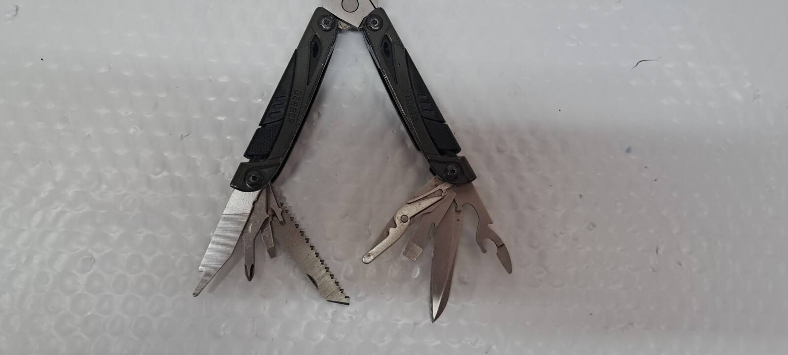 Gerber Strata EDC Compact Folding Pocket Knife Multi-Tool Discontinued 11/1/8