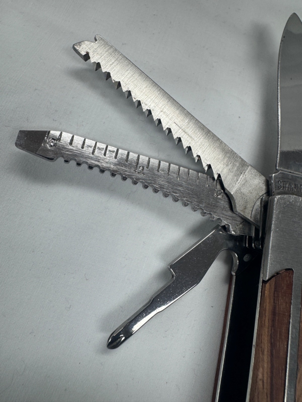 SHEFFIELD CAMPER MULTI TOOL 12-IN-1