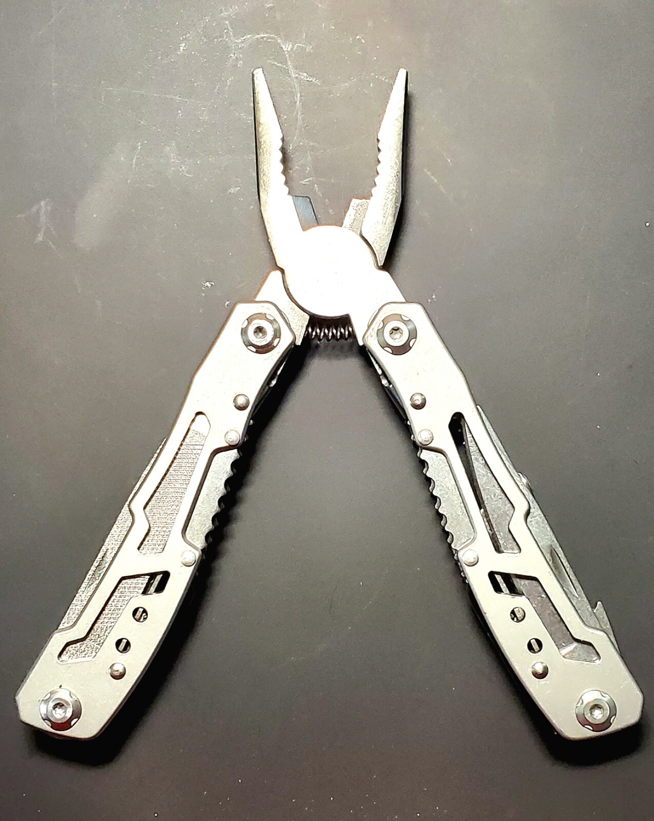14 in 1 Multi Tool Kit Folding Pocket Knife Multifunction Stainless Steel Pliers