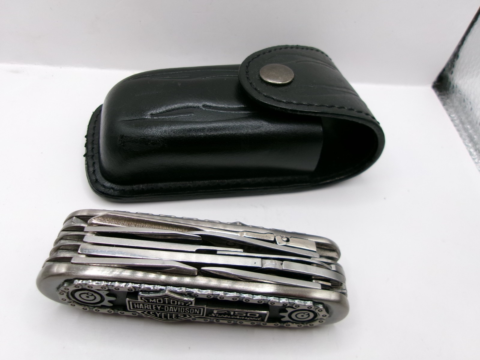 Harley Davidson Multitool Ford Harley-Davidson™ F-150 Knife with Leather Sheath