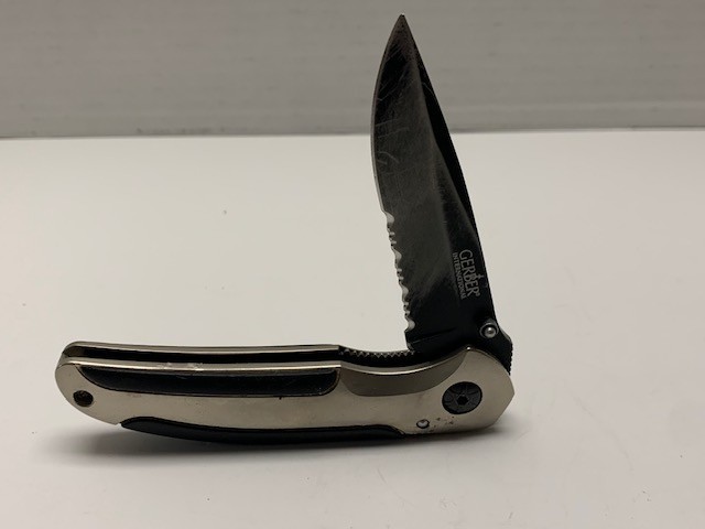 LOT of Multi-Tool and Knives, Winchester, Gerber, Frost, Tac-Force, Maxxam READ
