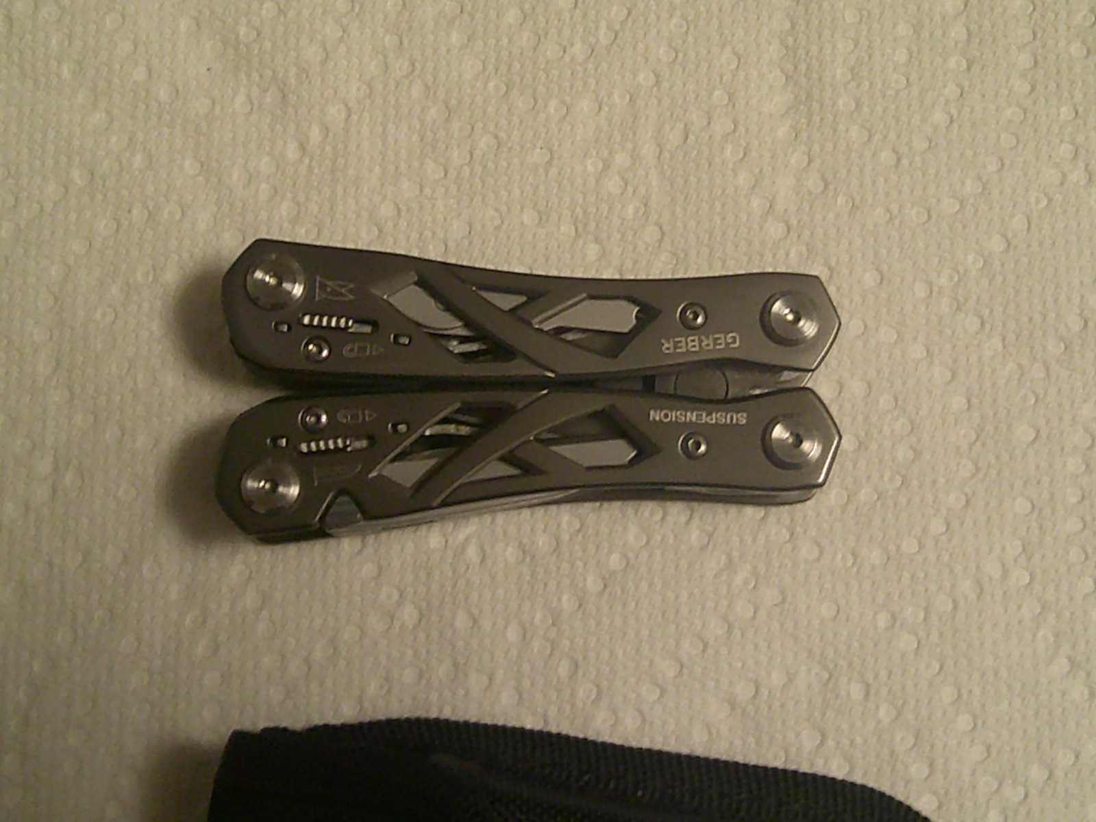 gerber suspension multi tool with sheath very nice condition see pics