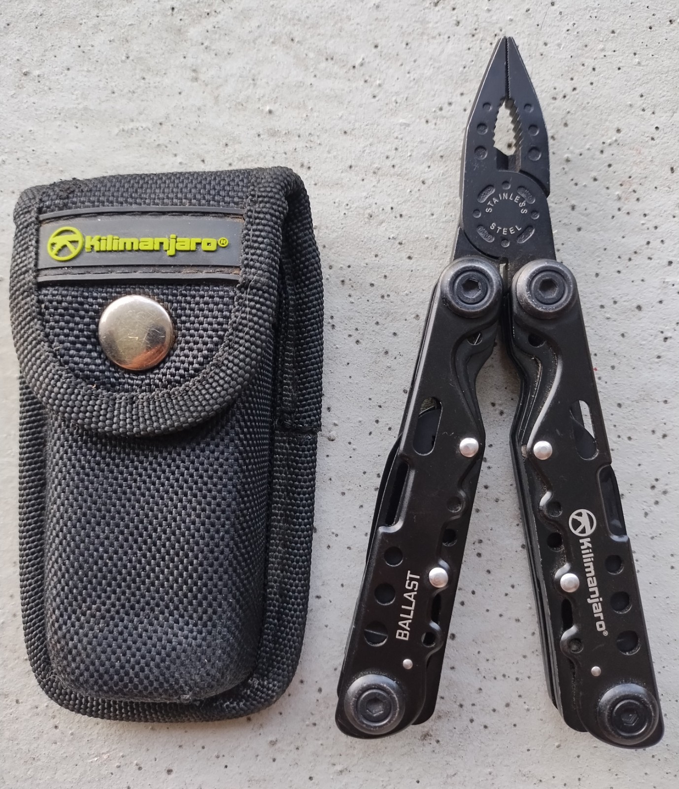 KILIMANJARO BALLAST 13-IN-1 MULTI-TOOL WITH NYLON POUCH 910053, EXCELLENT!