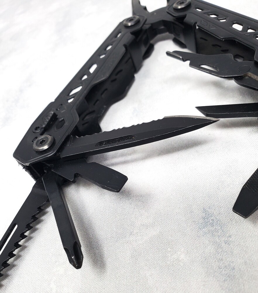 Gerber Gear Truss 17-In-1 Tactical EDC Needle Nose Pliers Multi Tool – All Black